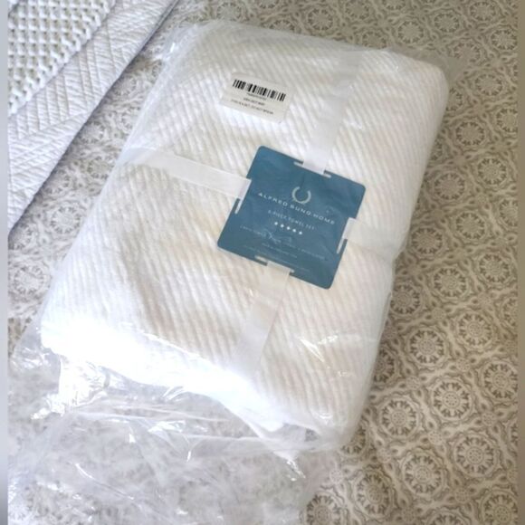 ALFRED SUNG towel 6 pieces set 2 bath 2 hand and 2 wash towels - Picture 2 of 15